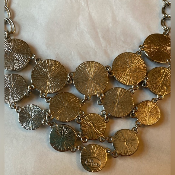Beautiful Lia Sophia Statement Necklace - Picture 9 of 9